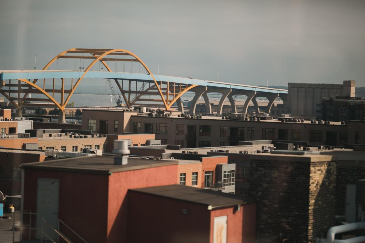 شقة Frontdesk Maxwell Lofts Milwaukee Walker'S Point المظهر الخارجي الصورة